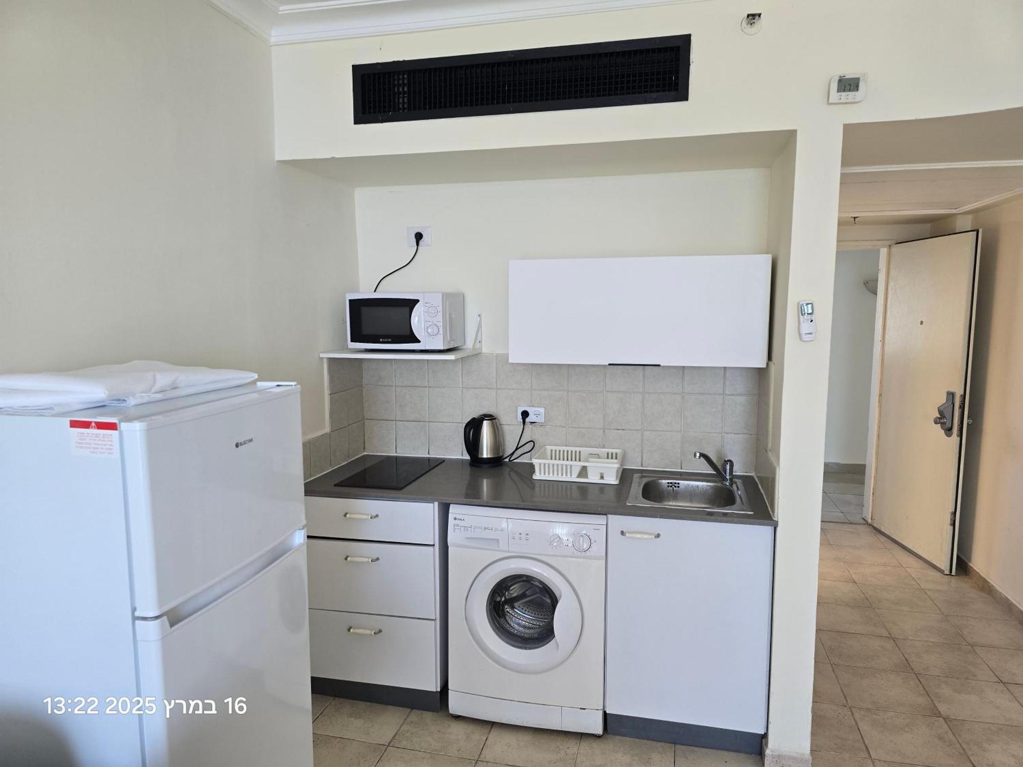 Appartement בניין אלמוג - מגדל הים à Haïfa Extérieur photo